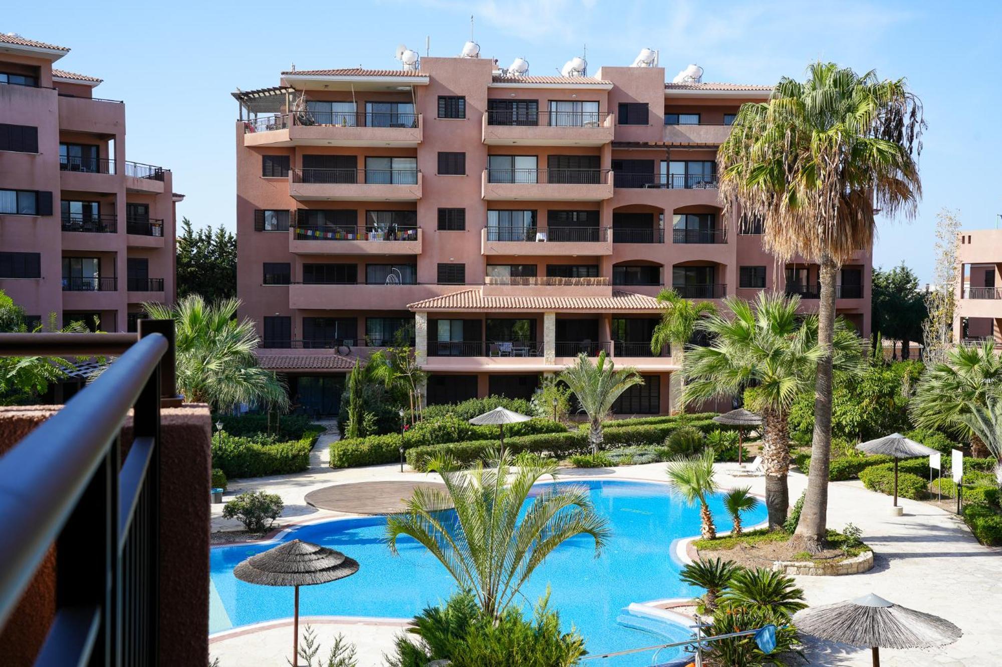 Resitour - Aphrodite Gardens Paphos Exterior photo